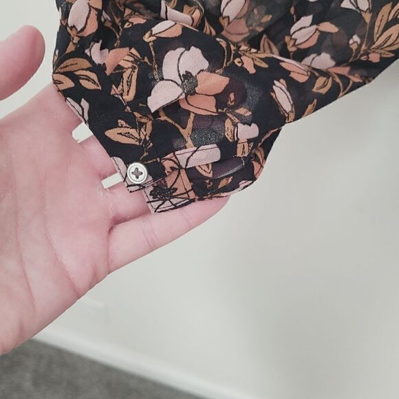 Loft Floral Chiffon Button Front Blouse Size Extra Small - Picture 5 of 8